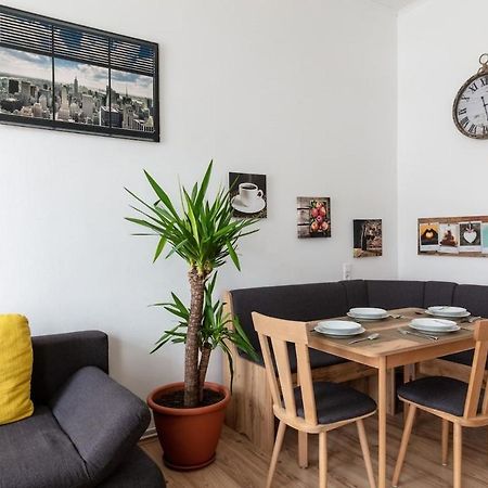 Sunny Renovated Apartment Close To Downtown Vienna Esterno foto