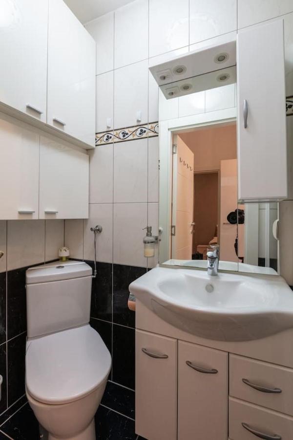 Sunny Renovated Apartment Close To Downtown Vienna Esterno foto