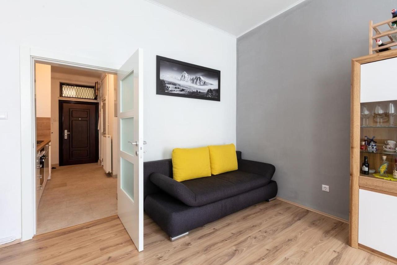 Sunny Renovated Apartment Close To Downtown Vienna Esterno foto