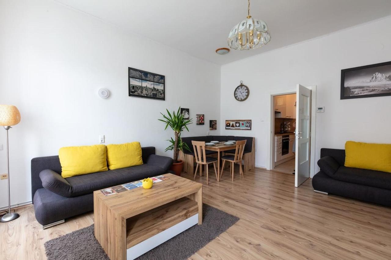 Sunny Renovated Apartment Close To Downtown Vienna Esterno foto