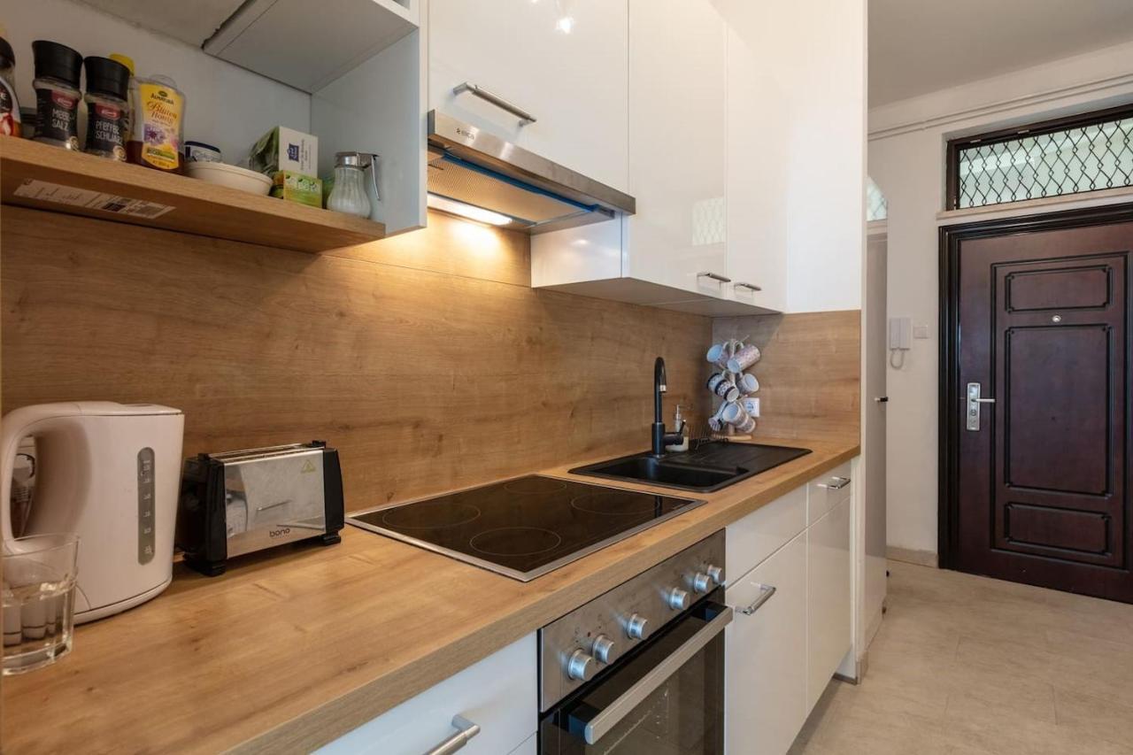 Sunny Renovated Apartment Close To Downtown Vienna Esterno foto